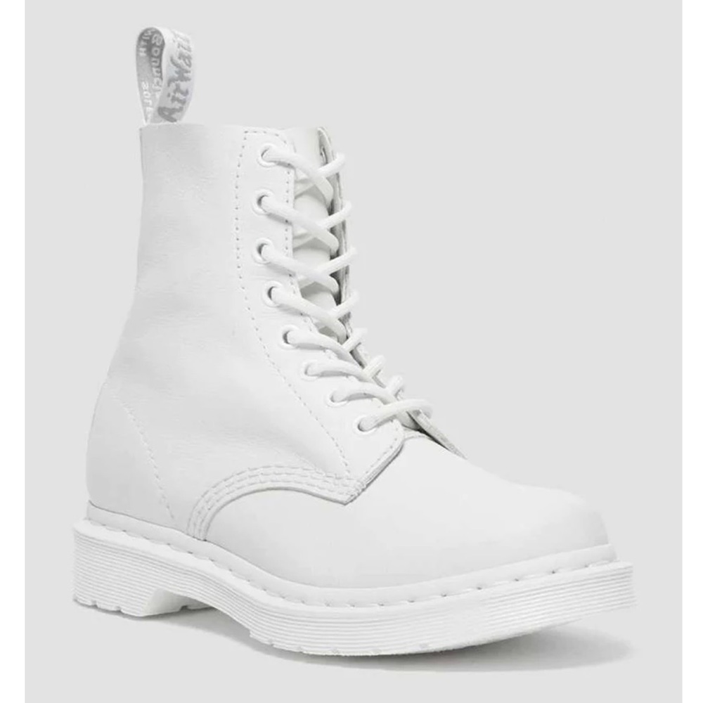 DR.MARTENS WOMEN'S MONO LACE UP BOOTS
24480